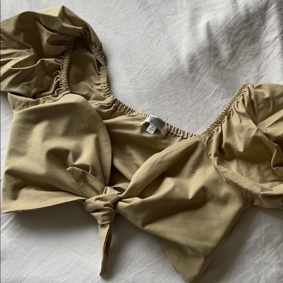 Tops - Like new crop